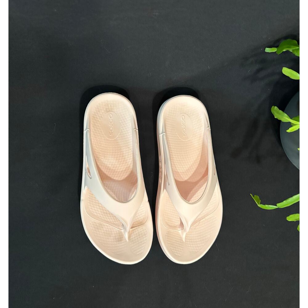 Women’s OOFOS OOriginal Thong Sandals Primrose Pink Recovery Comfort Flip Flop 9 - Picture 2 of 5